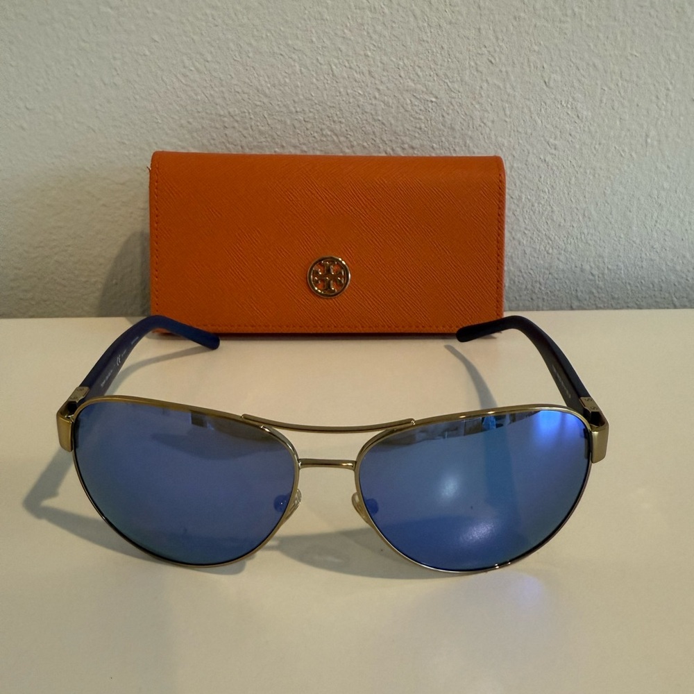Tori Burch Stylish Blue Aviator Sunglasses